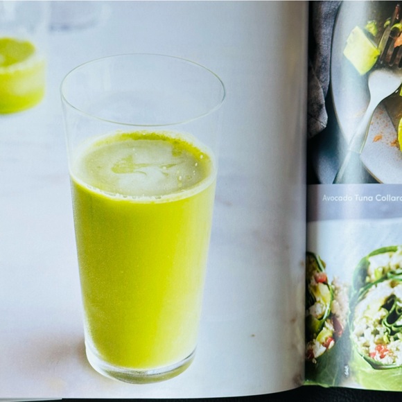 NEW The Suja Juice Solution Hardcover Recipe Book - Picture 6 of 8